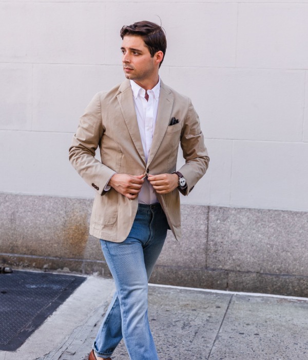Layer Up Your Summer Wear With A Light Weight Blazer