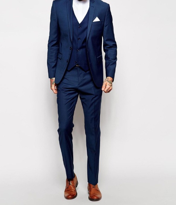 A Slimfit Suit To Pursue Your Dream