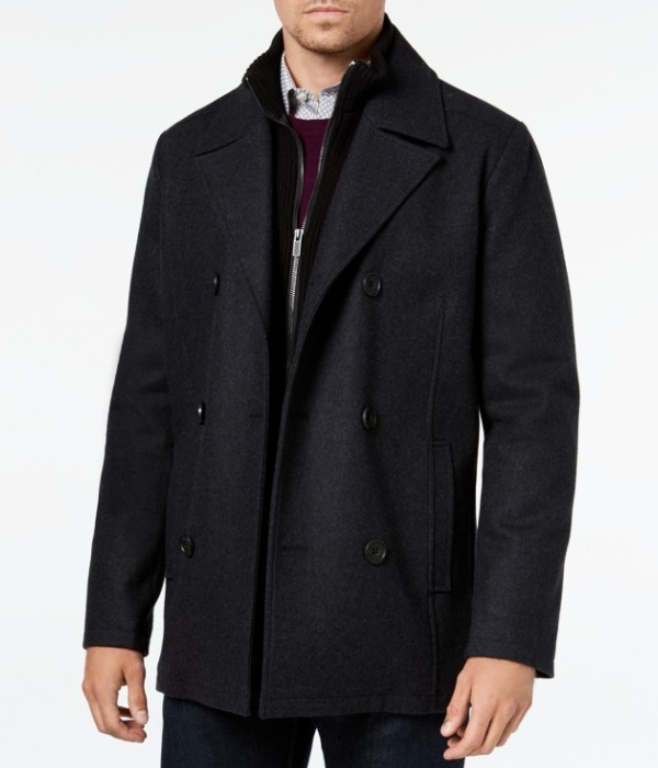Double Notched Collar With An Inner Zip