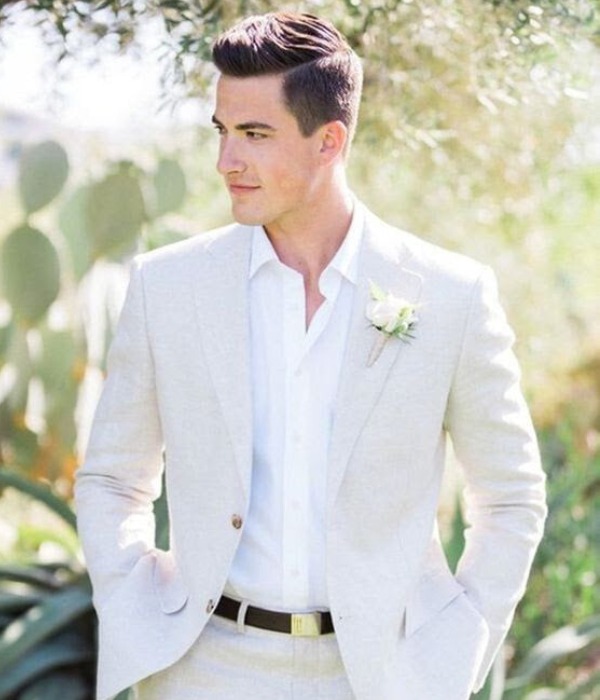 A Cool Mid-winter Wedding Suit For Groom And Groomsmen