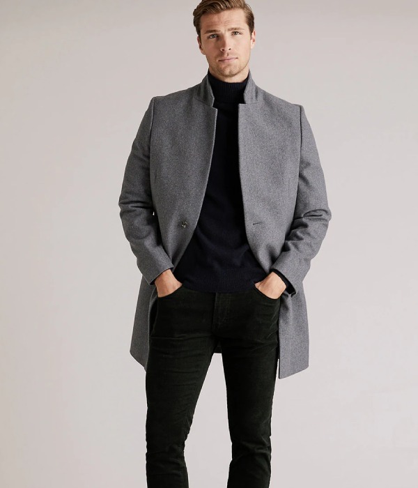 Dressing Casually For Men With Less Layers
