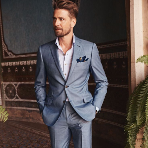 GUIDE TO SPRING WEDDING SUITS FOR MEN