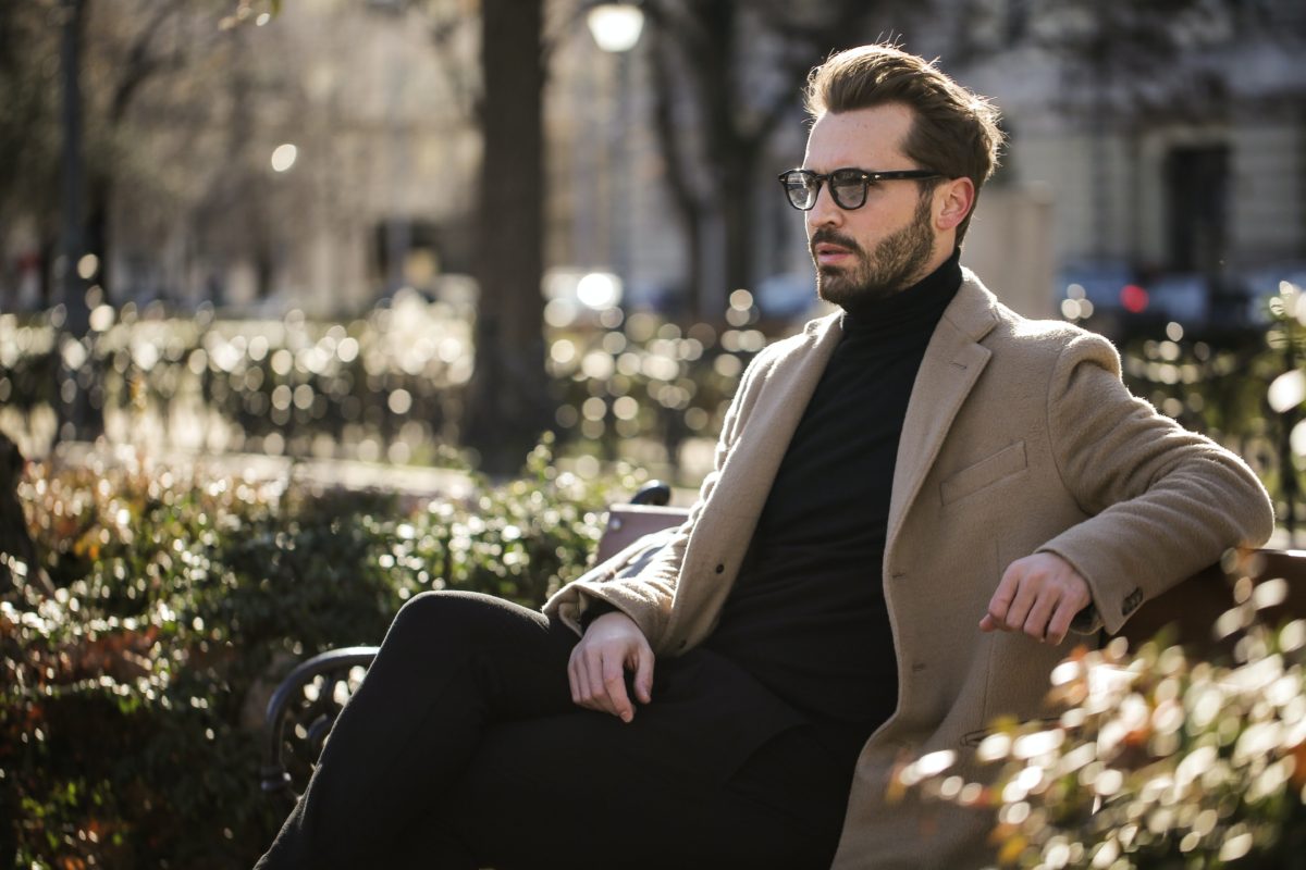 End your workweek in a casual and cool suit