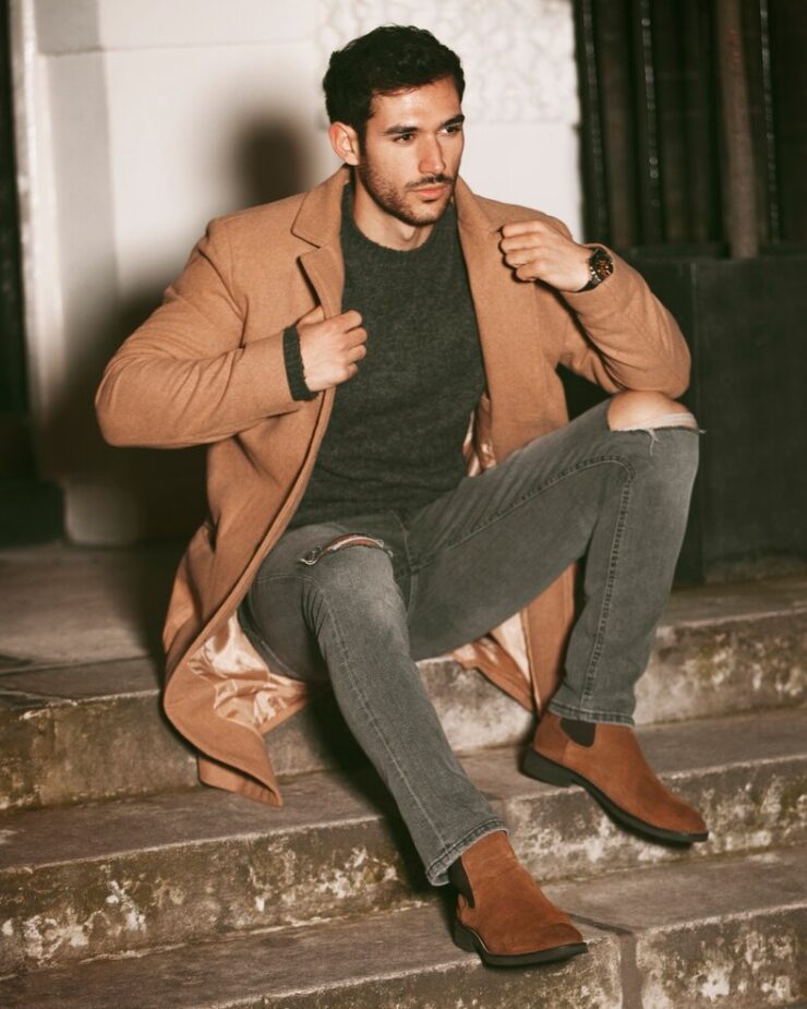 The casual yet layered style for mid-fall